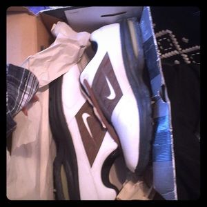 Size 10 Nike Golf White-Ranch SP-4 saddle